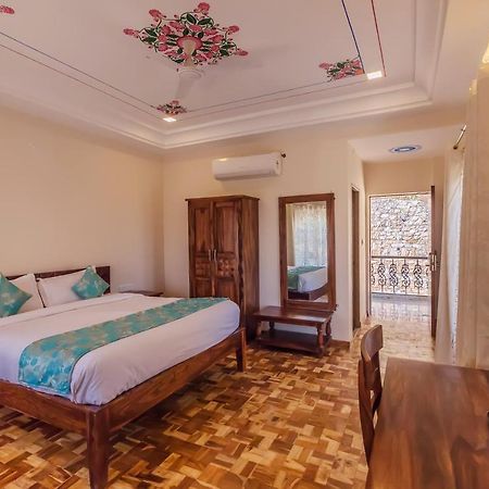 Kumbhalgarh Fort Resort-Pure Veg Exterior foto