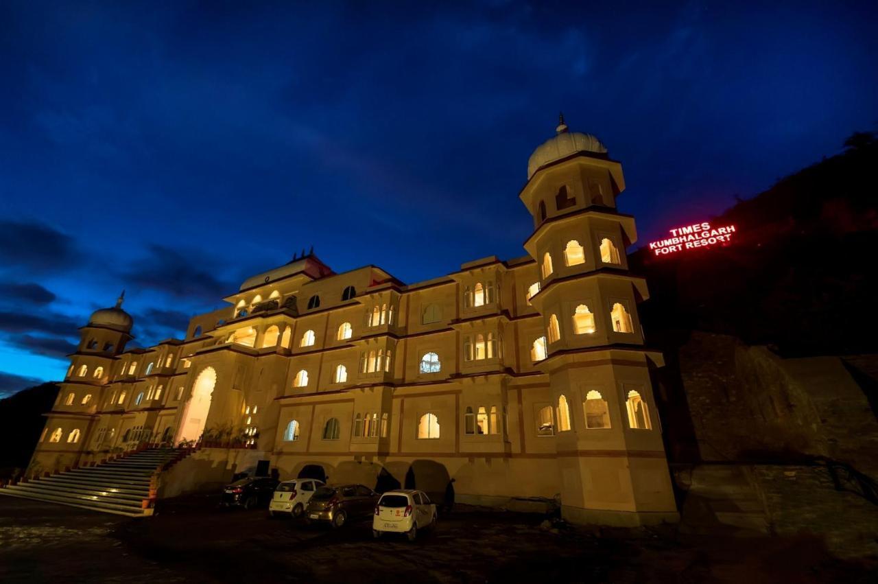 Kumbhalgarh Fort Resort-Pure Veg Exterior foto